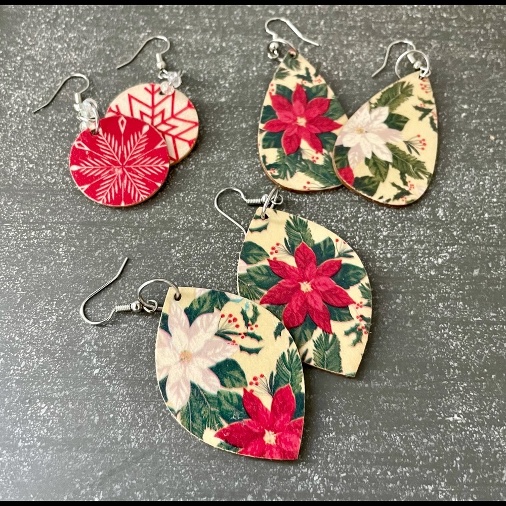 Holiday Dangle Earrings